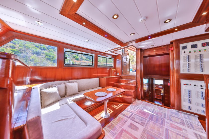 KASAPOĞLU 6 | 8 KİŞİLİK AİLELER VE GRUPLAR İÇİN TEKNE KİRALAMA FIRSATI | Okeanosyatcilik