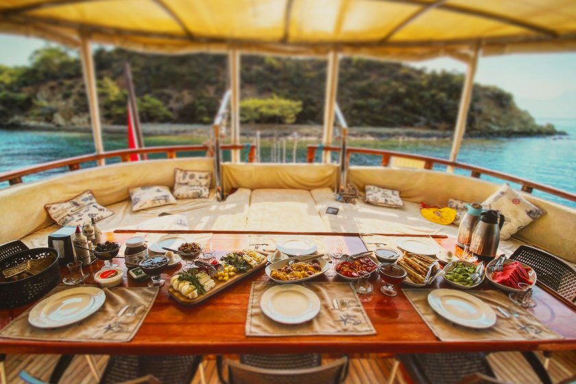 BALU | 14 KİŞİLİK KLİMALI GULET FETHİYE KOYLARI | Okeanosyatcilik