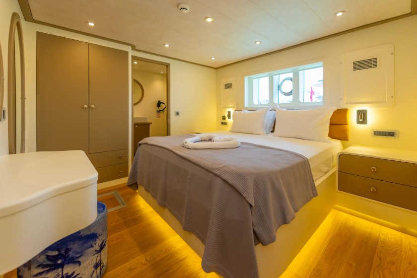 LYCIAN DREAM | 6 CABIN LUXURY TRAWLER CHARTER | Okeanosyachting