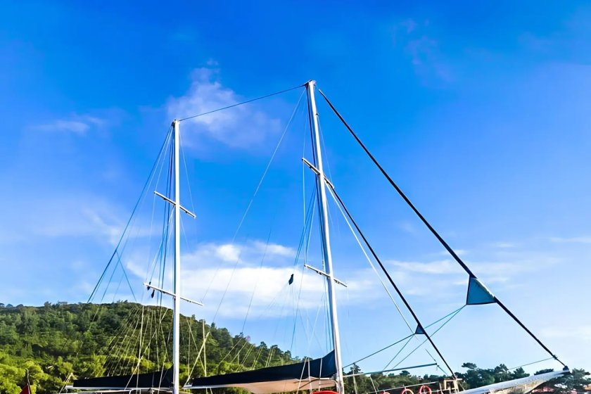 SİMERENYA | 16 KİŞİLİK FETHİYE LÜKS MAVİ YOLCULUK GULET | Okeanosyatcilik