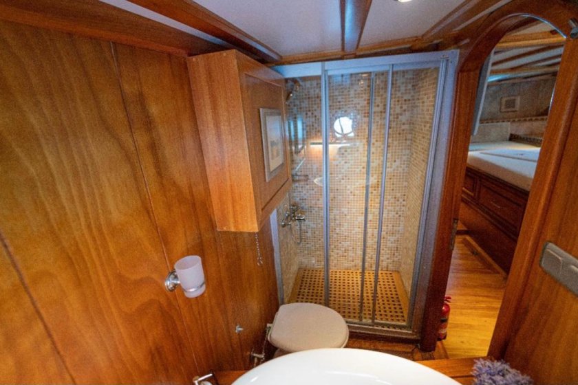 NEFESS | 12 KİŞİLİK GÖCEK KOYLARI TEKNE KİRALAMA | OkeanosYatcilik