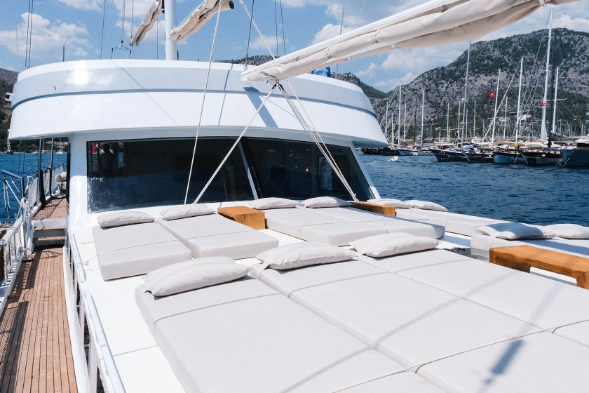 ESCAPE | LÜKS GULET İLE GÖCEK MAVİ YOLCULUK 12 KİŞİLİK TEKNE | Okeanosyatcilik