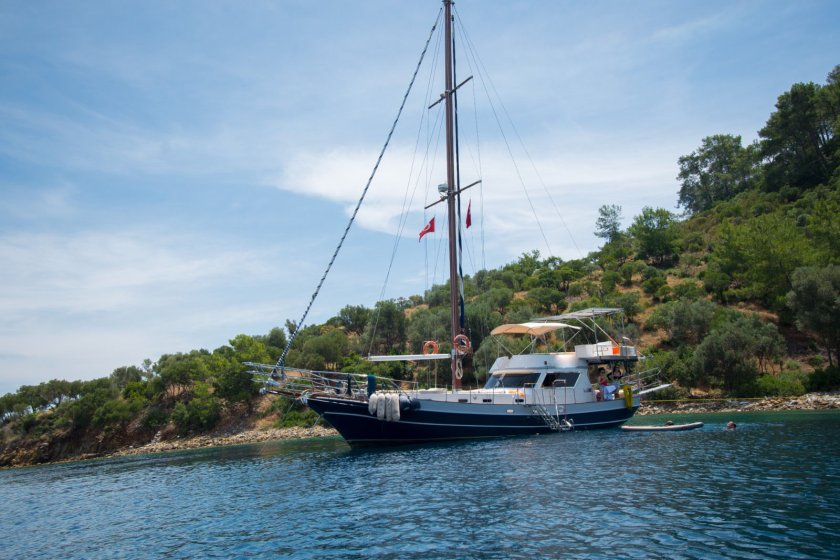 ASURA | 5 KİŞİLİK AİLE VE ARKADAŞ GRUBUNA UYGUN MAVİ YOLCULUK GULETİ | Okeanosyatcilik