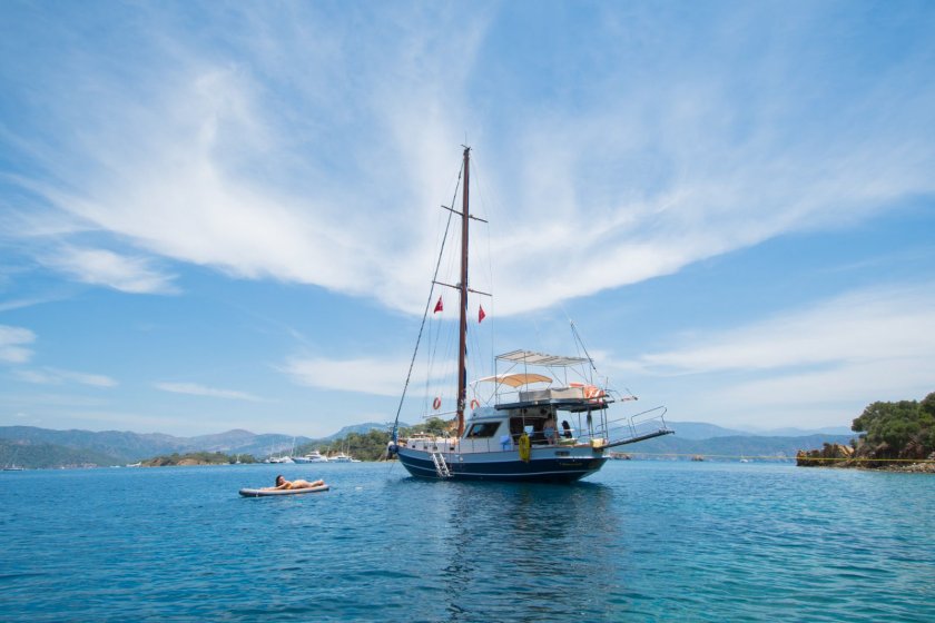 ASURA | 5 KİŞİLİK AİLE VE ARKADAŞ GRUBUNA UYGUN MAVİ YOLCULUK GULETİ | Okeanosyatcilik