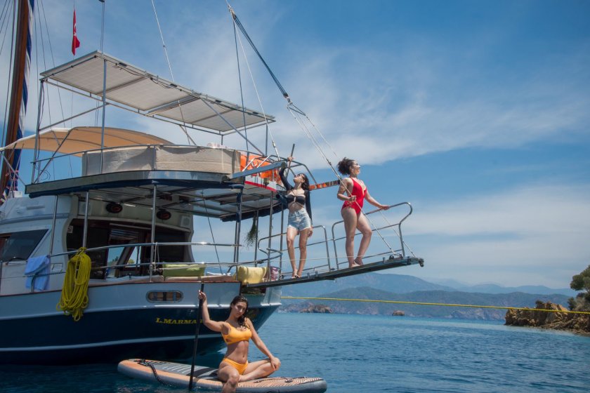 ASURA | 5 KİŞİLİK AİLE VE ARKADAŞ GRUBUNA UYGUN MAVİ YOLCULUK GULETİ | Okeanosyatcilik