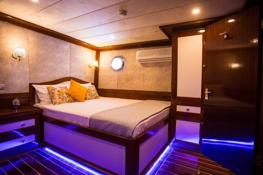 QUEEN OF RTT | LÜKS GULET KİRALAMA & ÖZEL YAT TURU | Okeanosyatcilik