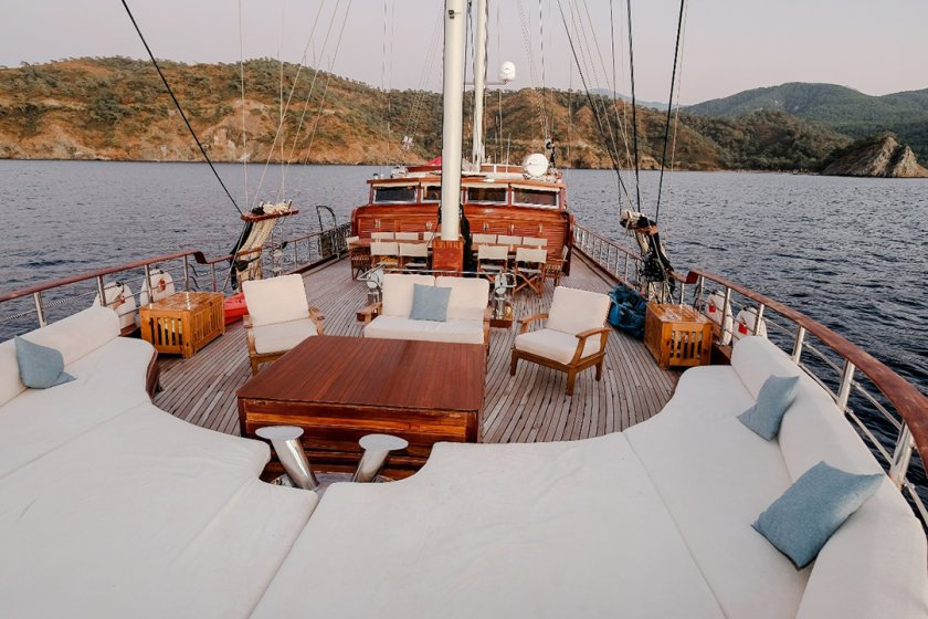 ADA DENİZ | LÜKS MAVİ YOLCULUK & MAVİ TUR | Okeanosyatcilik