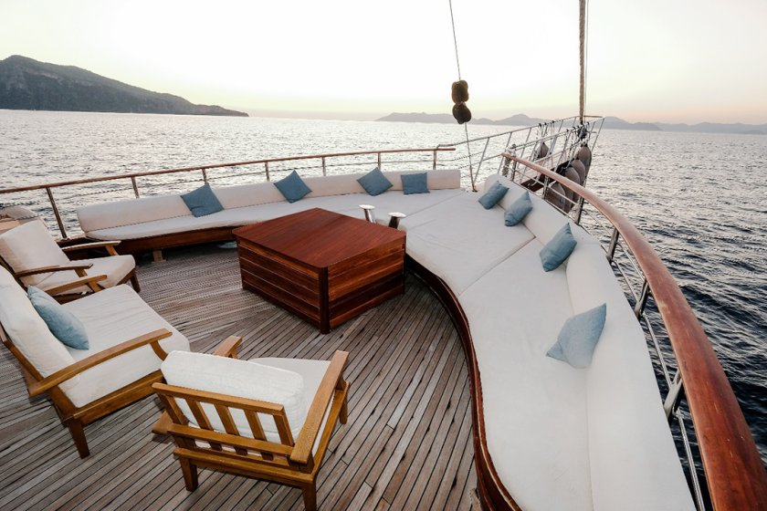 ADA DENİZ | LÜKS MAVİ YOLCULUK & MAVİ TUR | Okeanosyatcilik