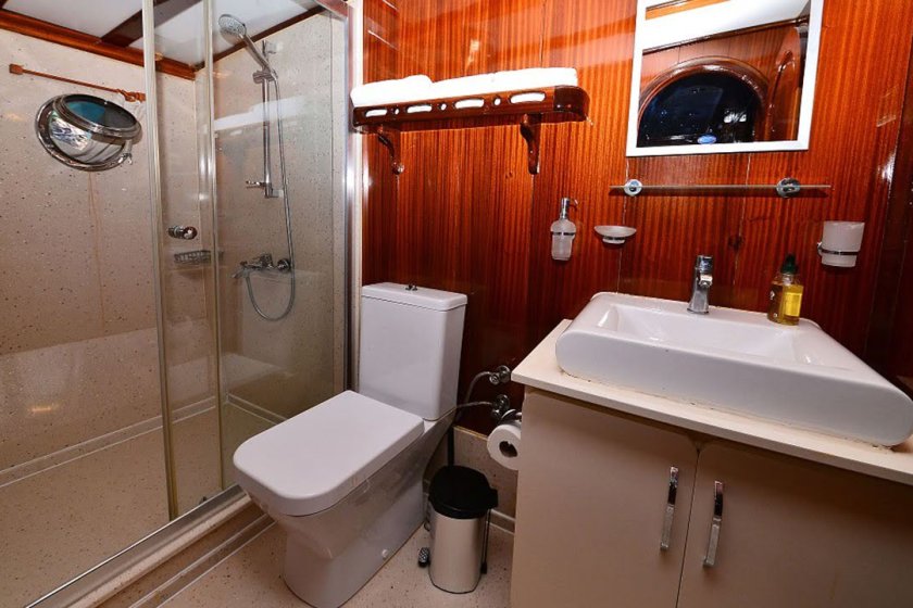 ADA DENİZ | LÜKS MAVİ YOLCULUK & MAVİ TUR | Okeanosyatcilik